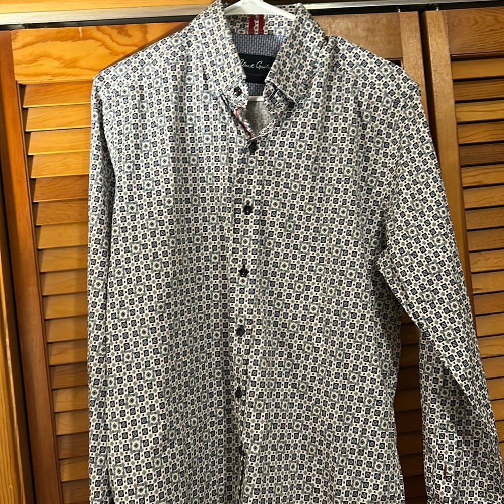 Robert Graham White and Navy Geometric Button-Down Shirt